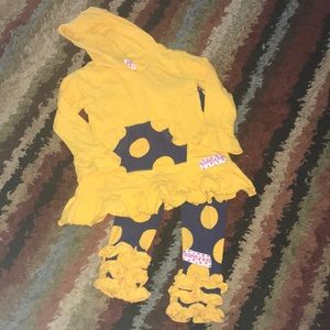 Adorable Ruffle Girl legging set